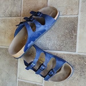 Papillio by Birkenstock, navy floral print 3 strap